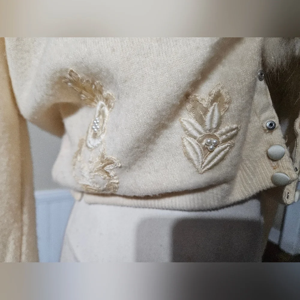 VTG 1950s Berhma Altmann 100% Cashmere And Arctic Fox Collar Sweater Medium? - Picture 3 of 8